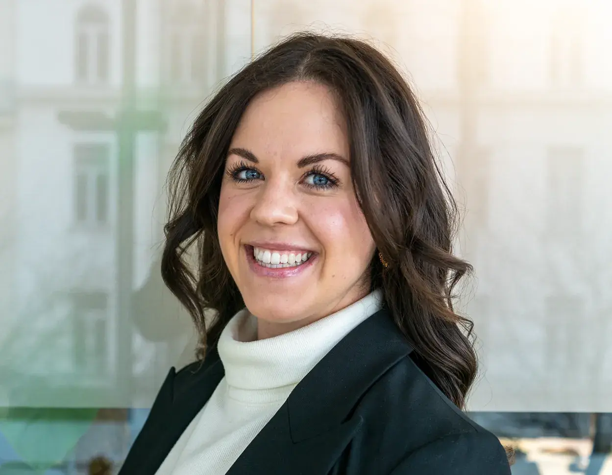 Elisabeth Schießl, Accounting Associate